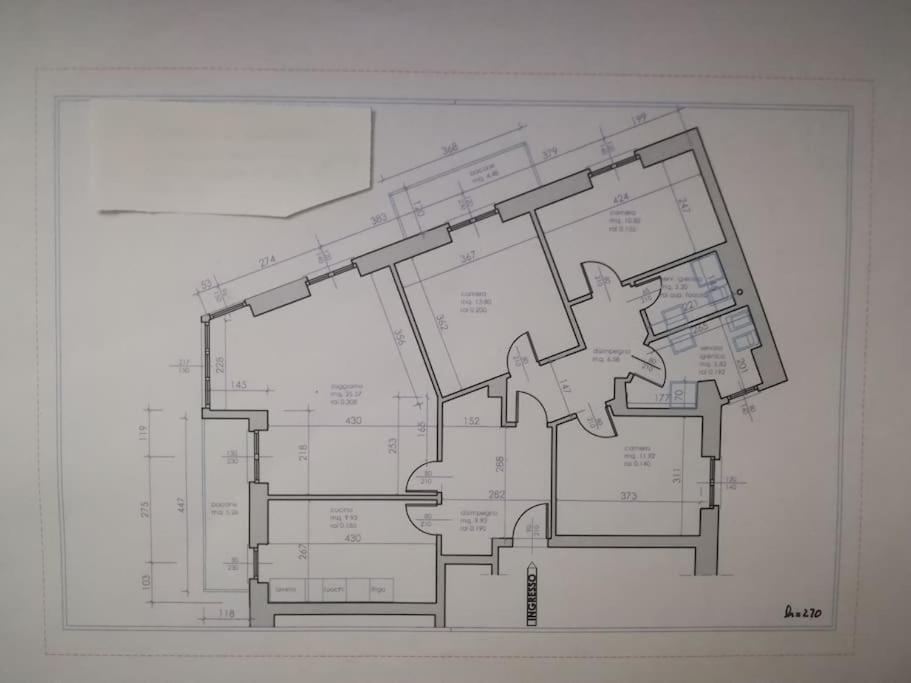 Spazioso Appartamento Sondrio Esterno foto