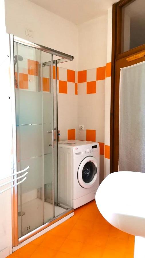 Spazioso Appartamento Sondrio Esterno foto